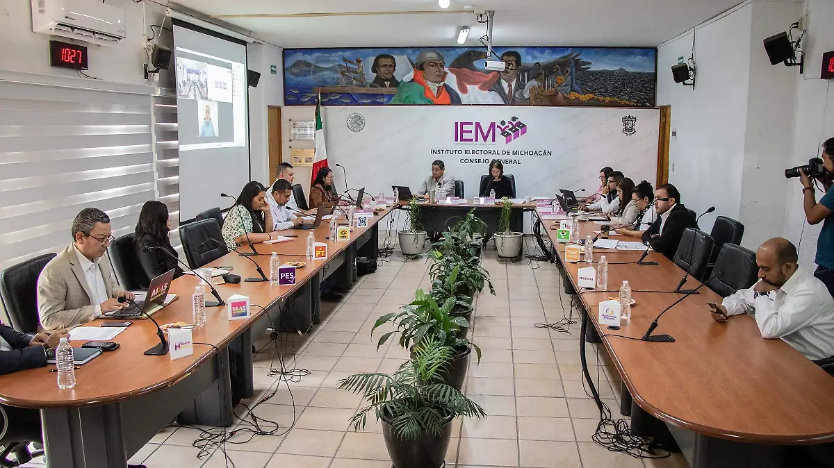 PRESUPUESTO IEM_CHR (1)
